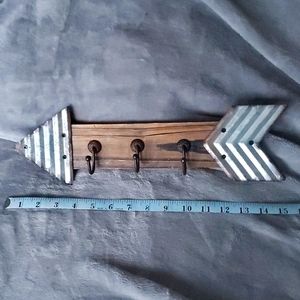 Hobby Lobby Arrow 3 Hook Wall Hanger